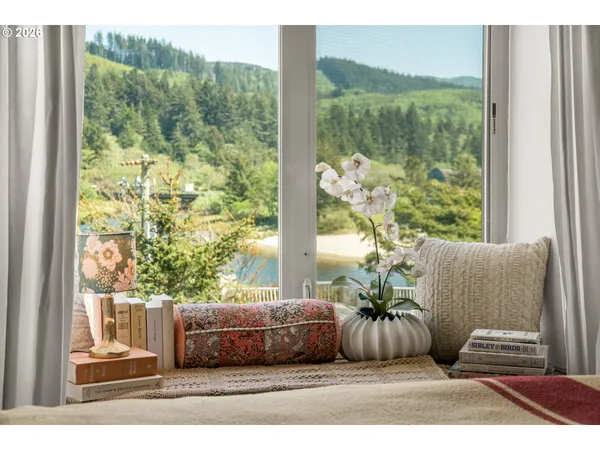 $749,000 | 353 North Breaker Point Drive, Unit 353, Cannon Beach, OR 97110