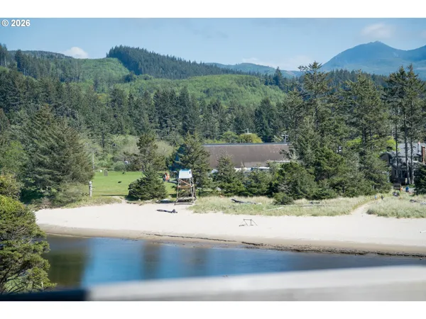 $749,000 | 353 North Breaker Point Drive, Unit 353, Cannon Beach, OR 97110