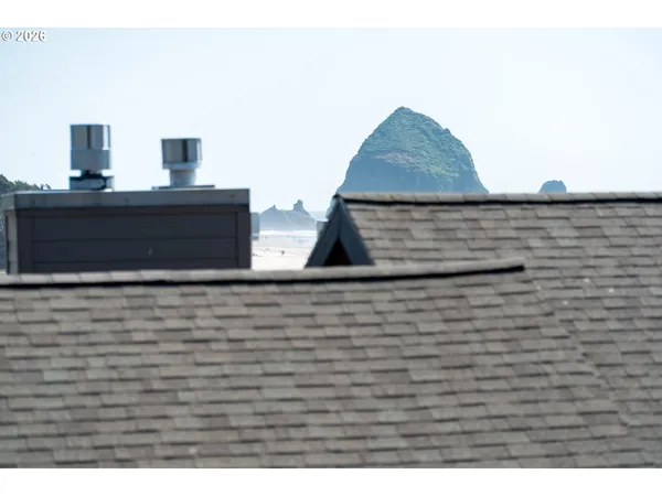 $749,000 | 353 North Breaker Point Drive, Unit 353, Cannon Beach, OR 97110