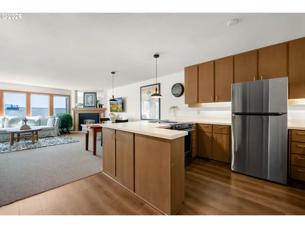 $749,000 | 353 North Breaker Point Drive, Unit 353, Cannon Beach, OR 97110