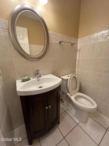 $3,700 | 14 Mallard Drive, Clifton Park, NY 12148