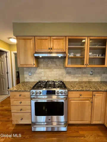 $3,700 | 14 Mallard Drive, Clifton Park, NY 12148