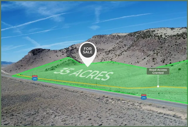 a view of a tennis court