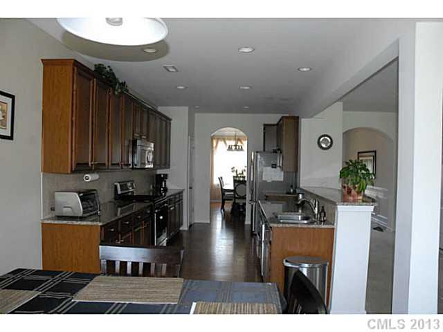 9702 Woburn Road Charlotte, NC 28277 - Photo 3 of 15 Gallery Image 3