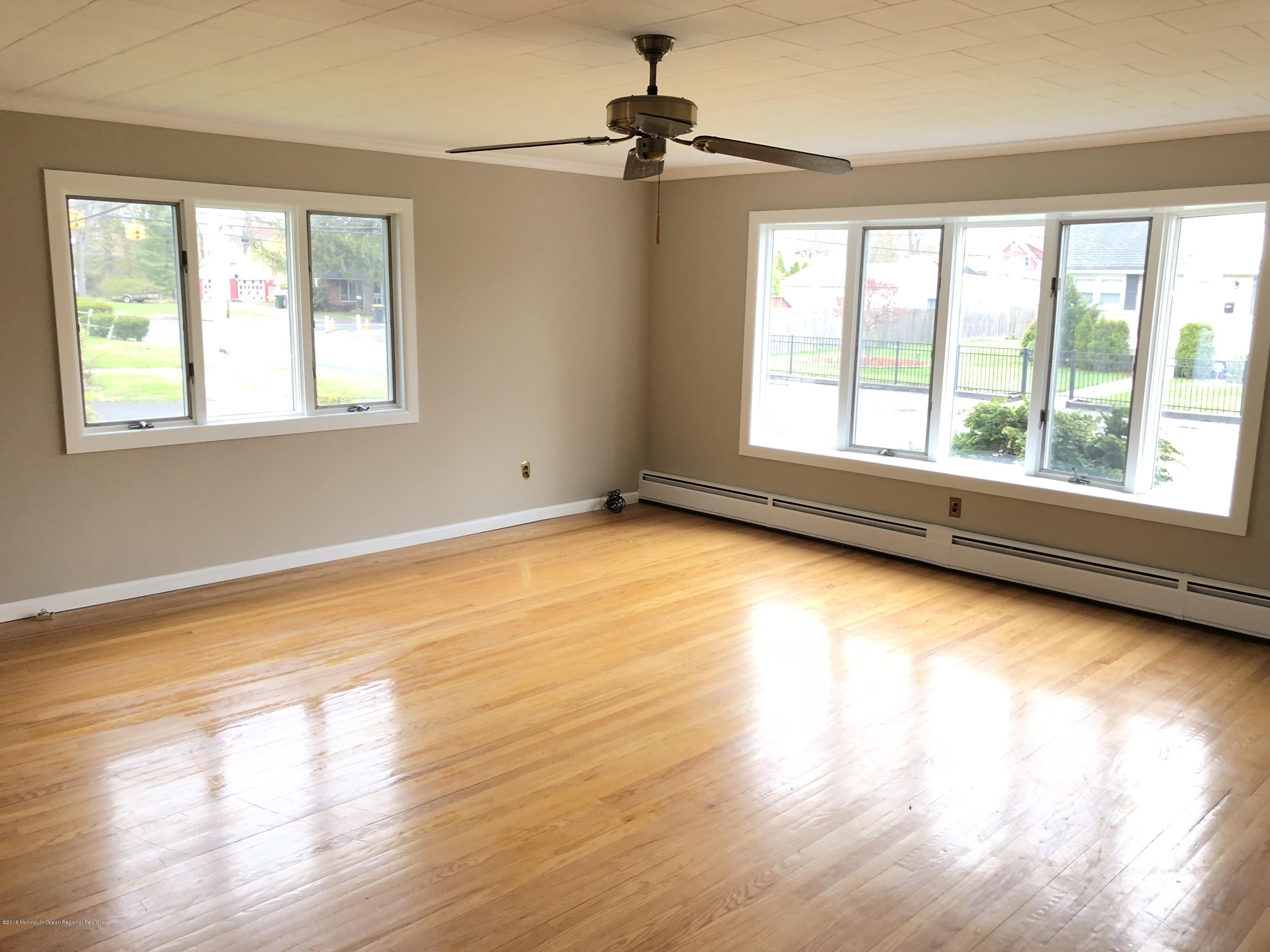 133 Stone Road Union Beach, NJ 07735 - Photo 3 of 18 IMG_6471