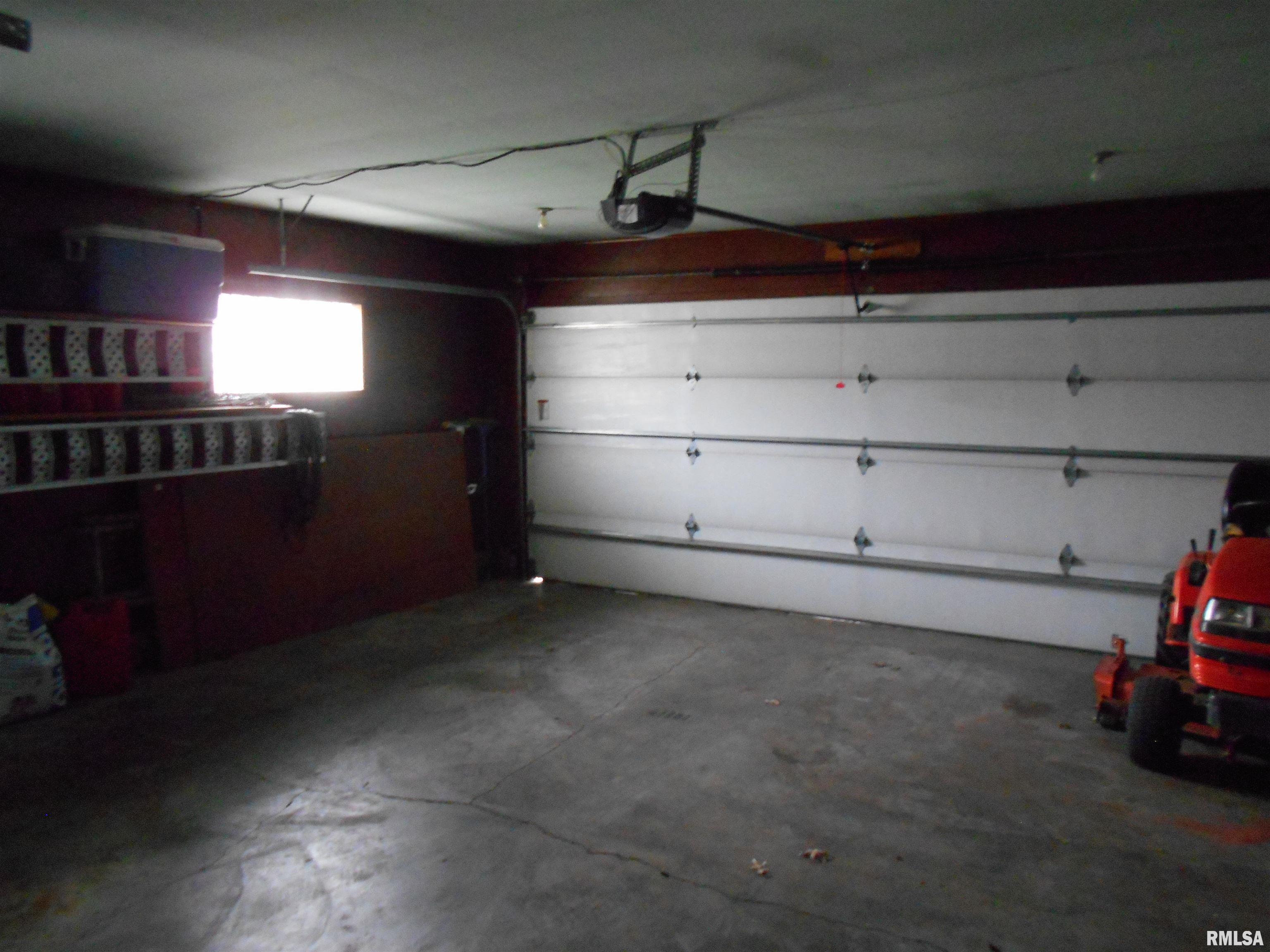 4 Hiel Drive Bushnell, IL 61422 - Photo 12 of 16