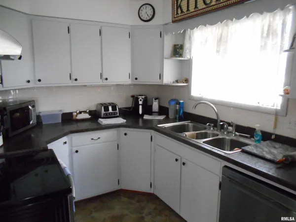 $150,000 | 4 Hiel Drive, Bushnell, IL 61422