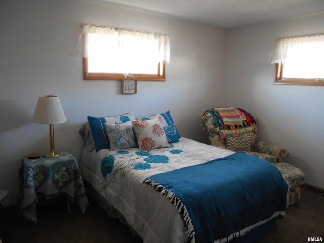 $159,900 | 4 Hiel Drive, Bushnell, IL 61422