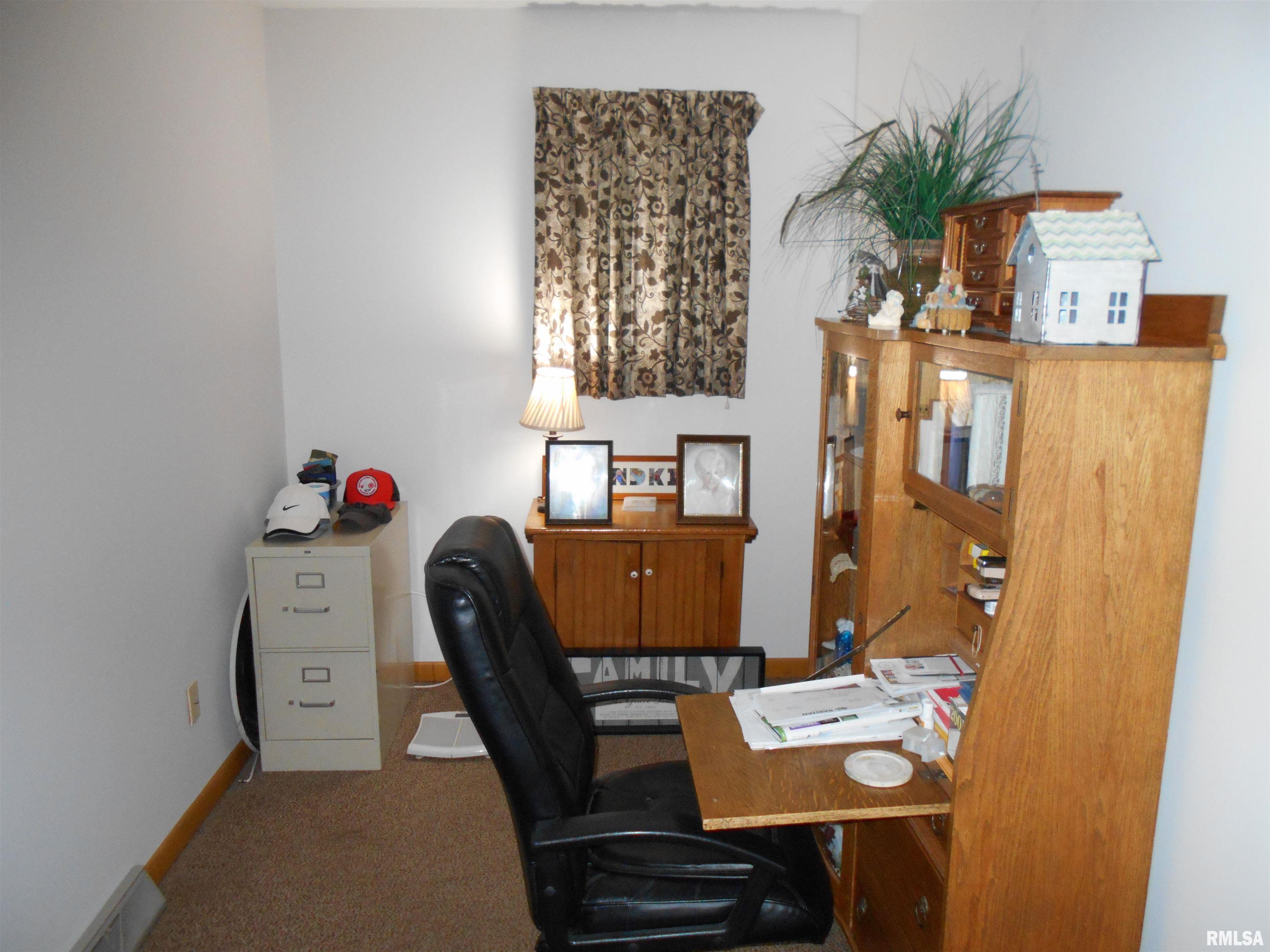 4 Hiel Drive Bushnell, IL 61422 - Photo 10 of 16