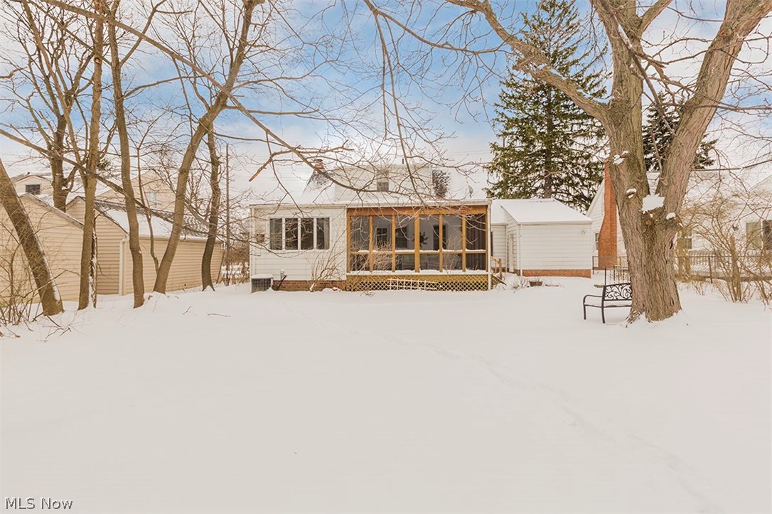 1655 Richmond Road Cleveland, OH 44124 - Photo 34 of 35