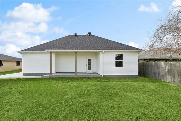 $319,000 | 2421 Garden Street, Meraux, LA 70075