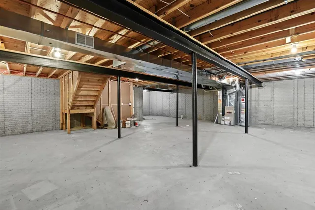 $340,000 | 462 Woodhaven Drive, Walled Lake, MI 48390