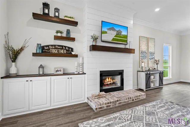 $389,900 | 5160 Black River Road, Darrow, LA 70725