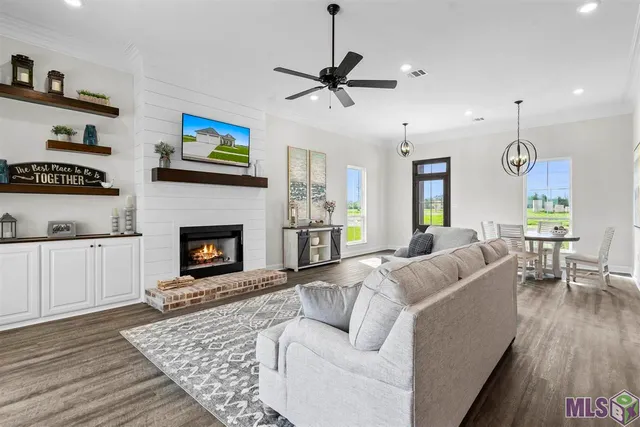 $389,900 | 5160 Black River Road, Darrow, LA 70725