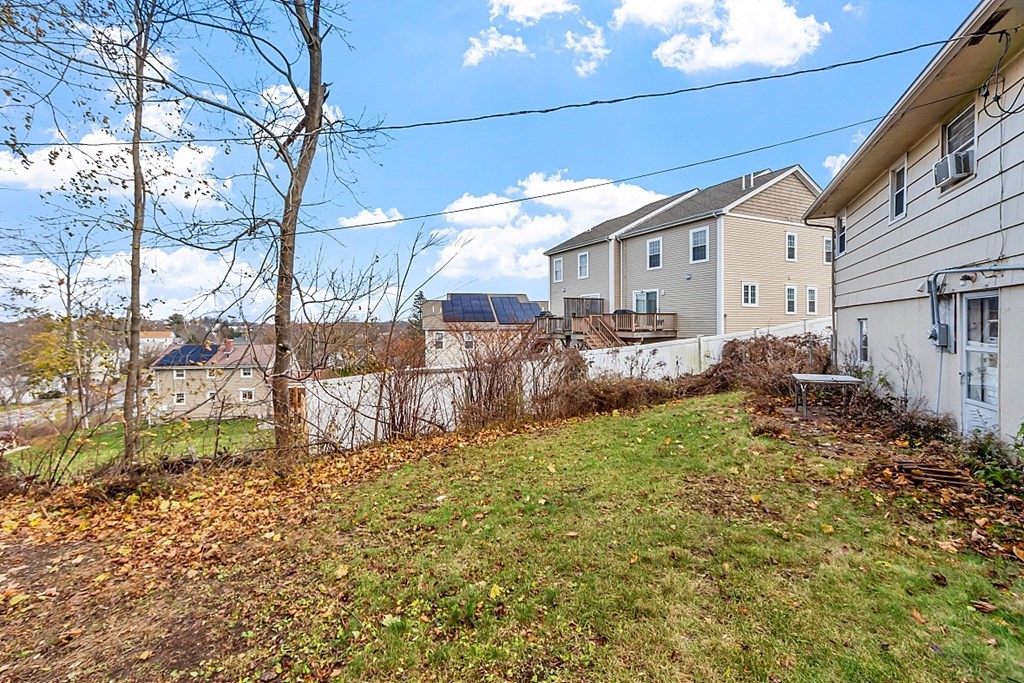 21 Kenberma Road Worcester, MA 01604 - Photo 3 of 22 Gallery Image 3