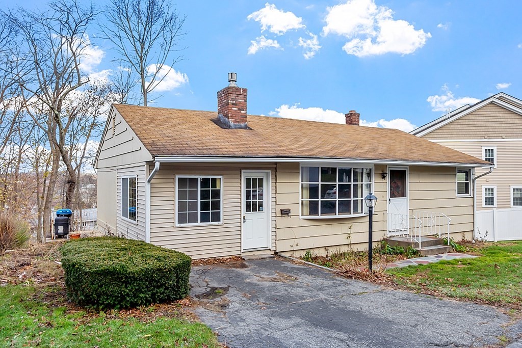 21 Kenberma Road Worcester, MA 01604 - Photo 5 of 22 Gallery Image 5