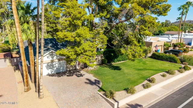 $10,000 | 14425 North Coral Gables Drive, Phoenix, AZ 85023