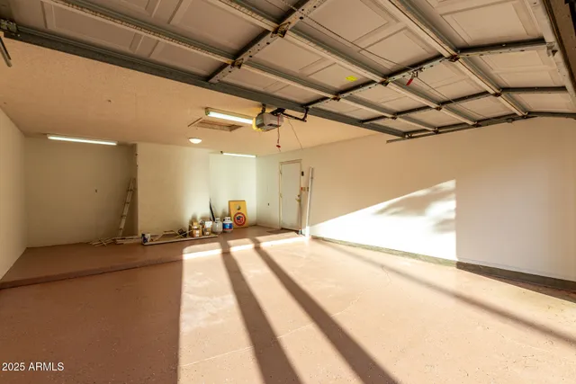 $10,000 | 14425 North Coral Gables Drive, Phoenix, AZ 85023