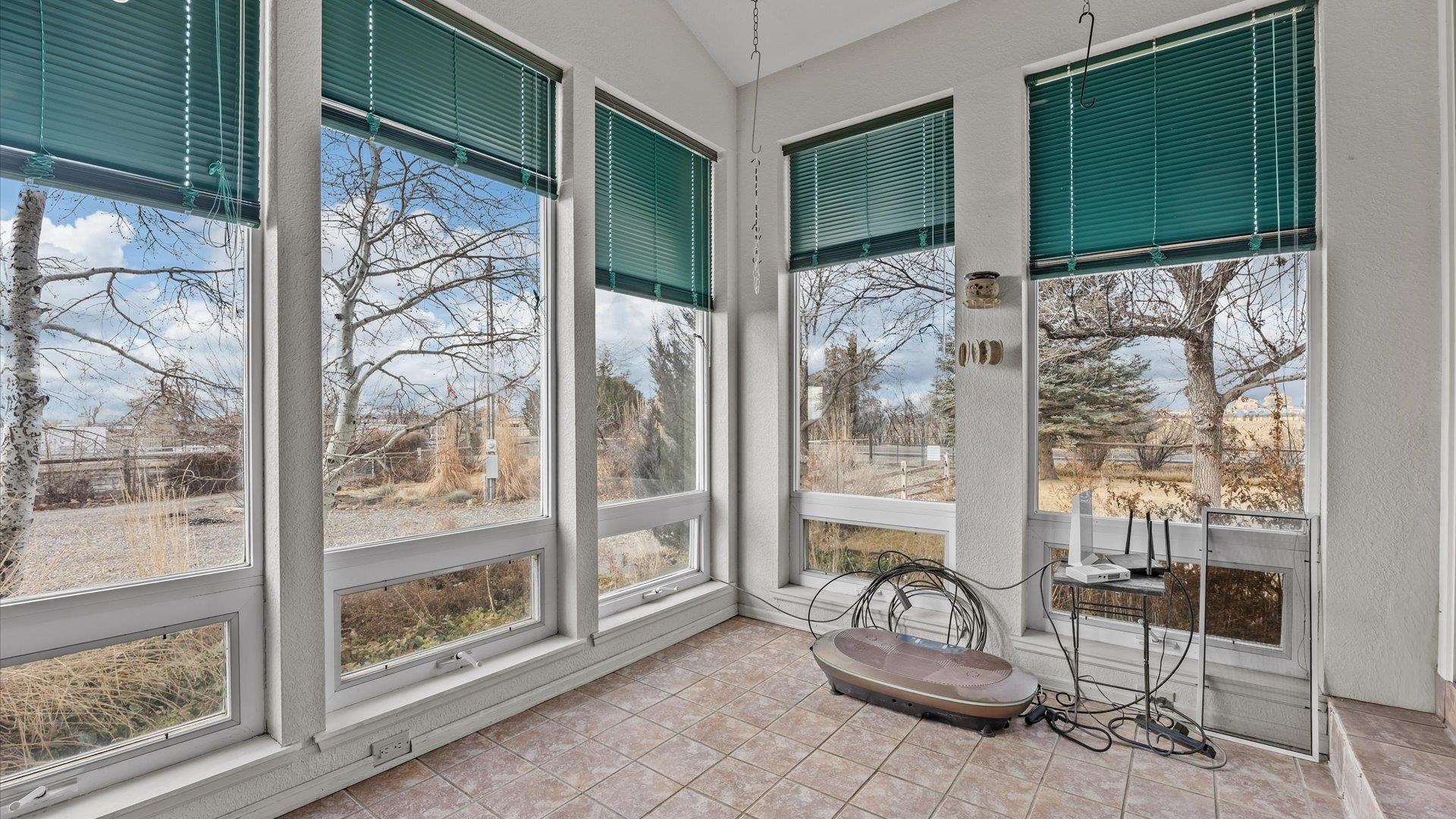 1456 17 Road Fruita, CO 81521 - Photo 13 of 42 a living room filled with furniture