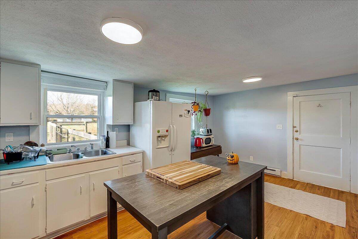192 Switzer Road Frankfort, KY 40601 - Photo 26 of 32 Kitchen