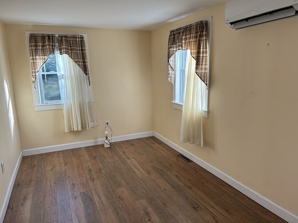 7 Crescent Road Plymouth, MA 02360 - Photo 12 of 29 Gallery Image 12