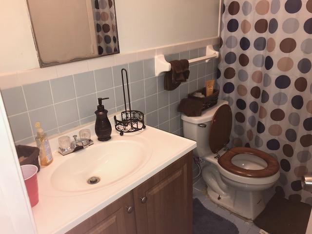 1497 West 35th Street Riviera Beach, FL 33404 - Photo 12 of 16 IMG_7585