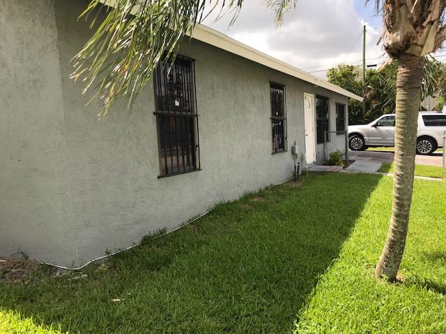 1497 West 35th Street Riviera Beach, FL 33404 - Photo 16 of 16 IMG_7591