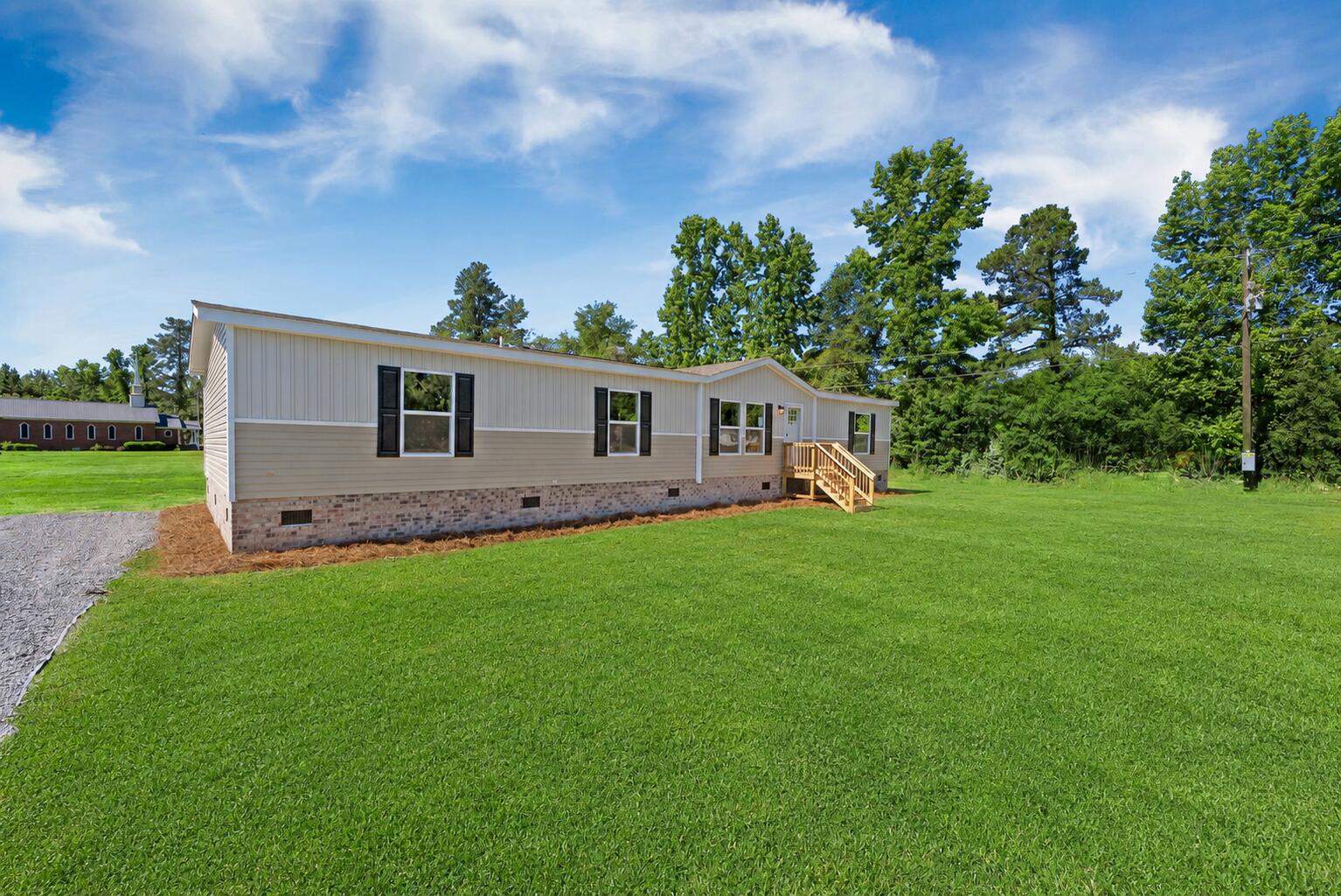1151 Mandella Road Bonneau, SC 29431 - Photo 2 of 24 404f4575-766b-476e-8f6d-639d89b83ed0