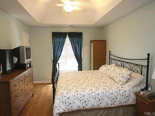 8 Round Spring Lane Durham, NC 27712 - Photo 6 of 8 Gallery Image 6