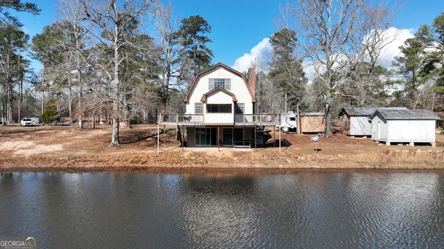 a view of a lake with houses