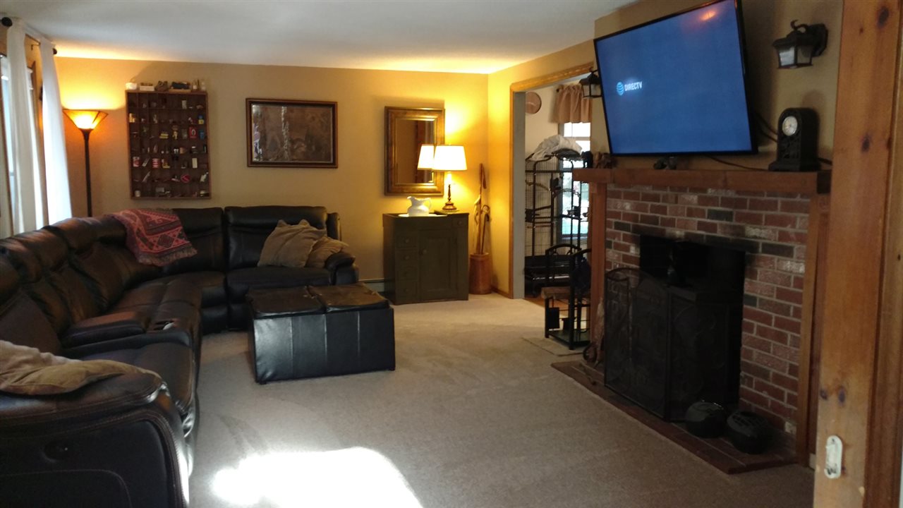 35 Sampson Road Rochester, NH 03867 - Photo 3 of 38