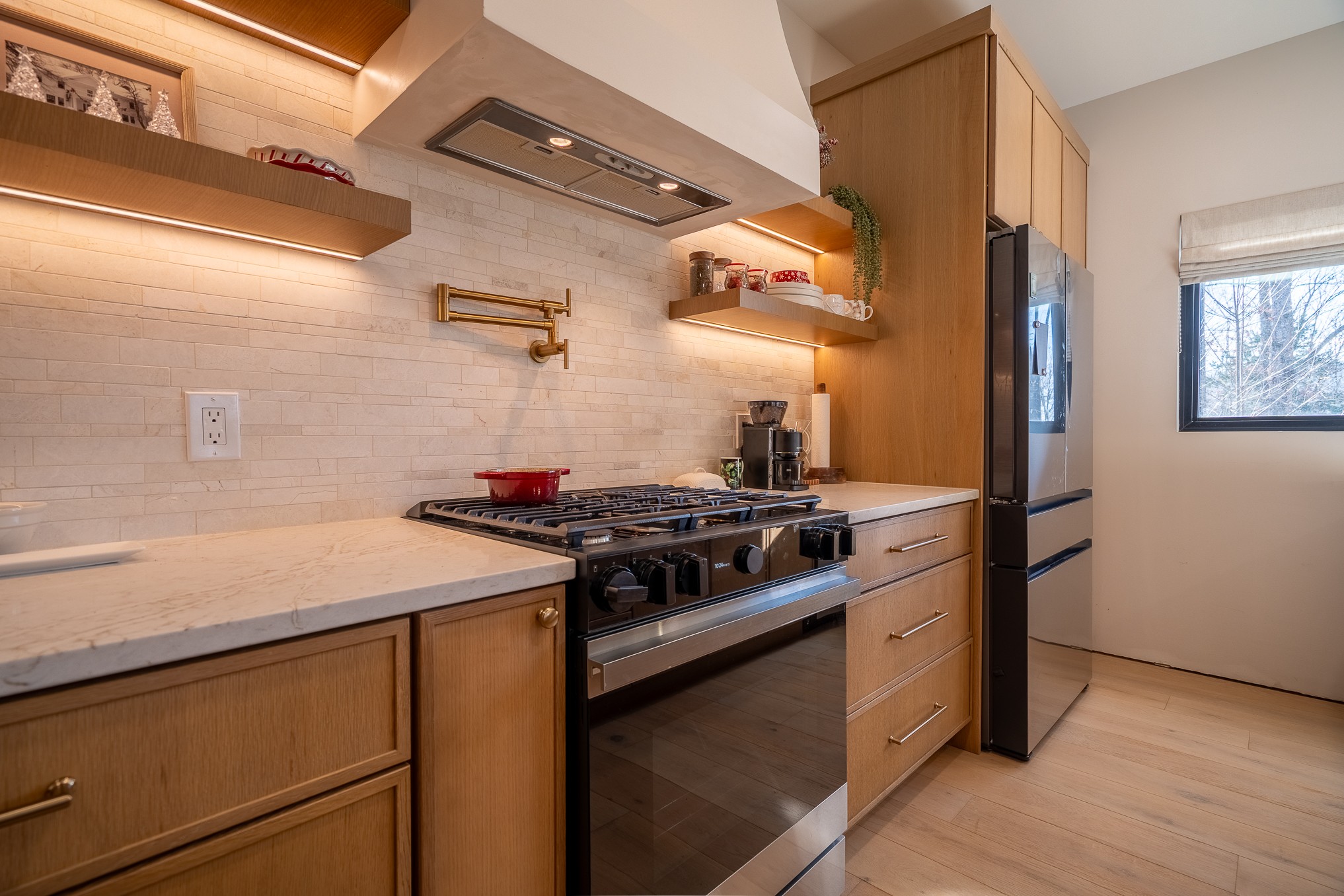 1545 Blue Springs Road Sparta, TN 38583 - Photo 16 of 99 a stove top oven sitting inside of a kitchen