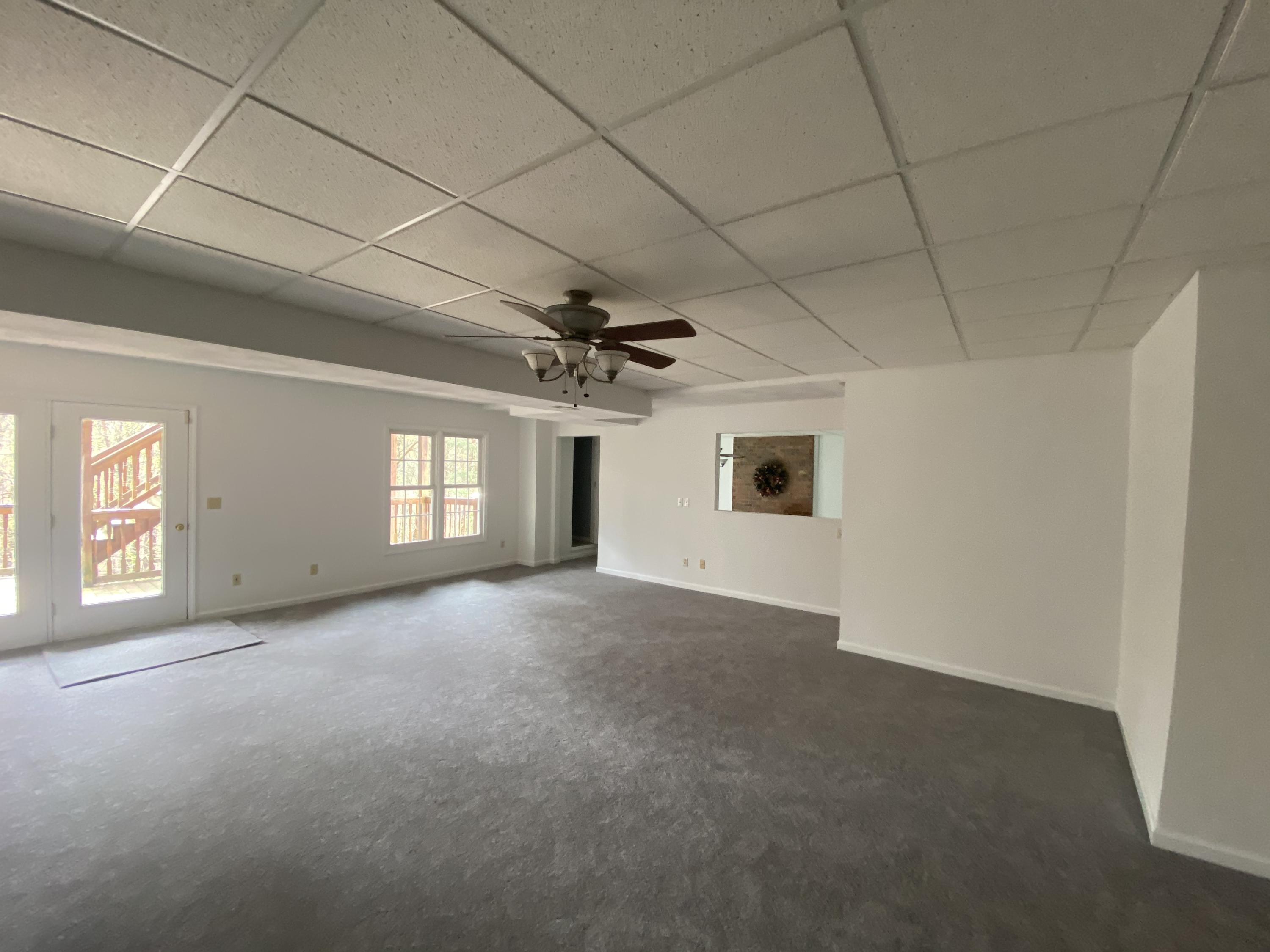 3450 Sterling Road Roanoke, VA 24014 - Photo 32 of 44 IMG_1129