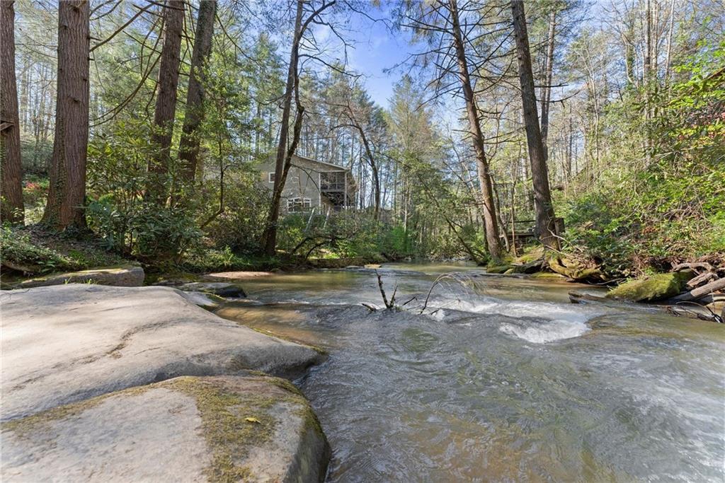 4896 Highway 441 Tiger, GA 30576 - Photo 12 of 68