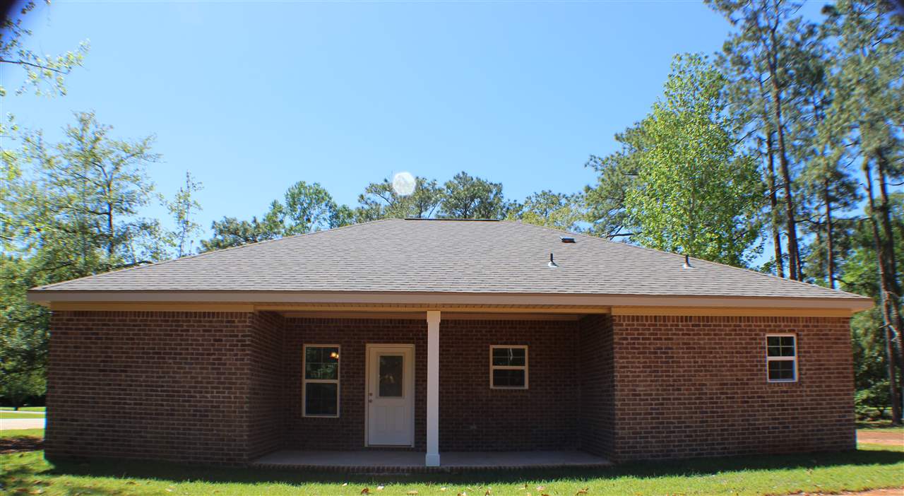 1078 North Walnut Street Loxley, AL 36551 - Photo 15 of 15 Covered Patio