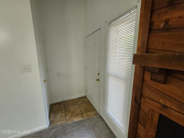 $1,050 | 158 Village Drive, Jacksonville, NC 28546