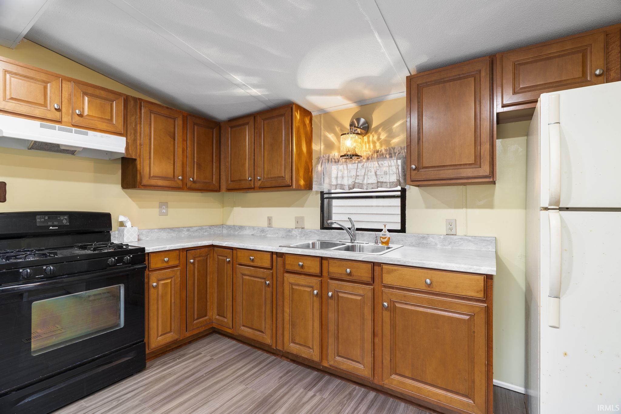 11137 North Quiet Water Road Monticello, IN 47960 - Photo 14 of 27