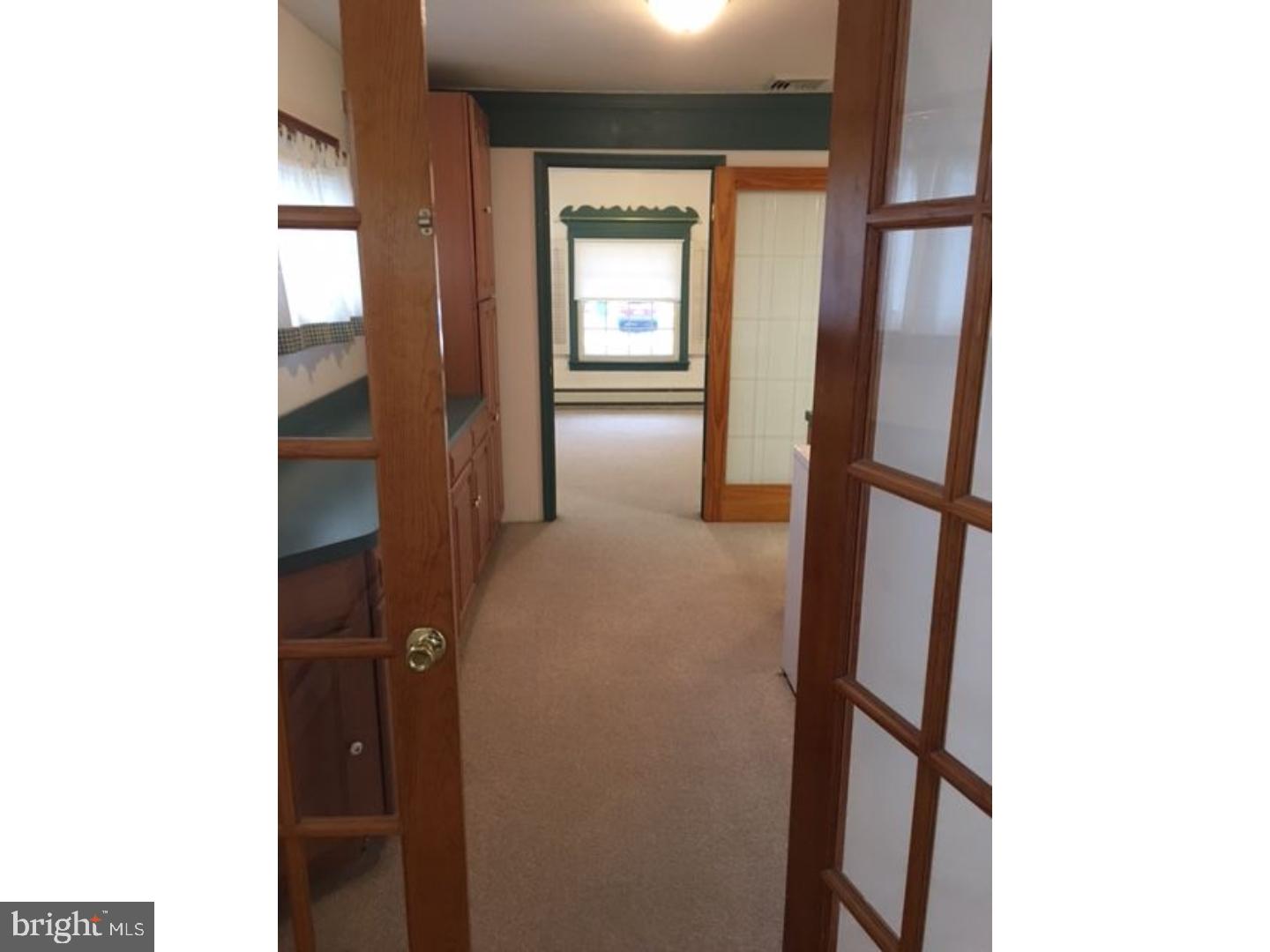 89 Hedge Road Levittown, PA 19056 - Photo 5 of 13 Gallery Image 5