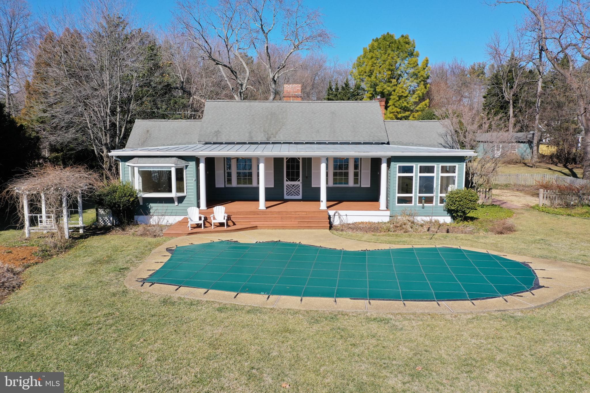 34 Shadow Point Court Edgewater, MD 21037 - Photo 4 of 21 Gallery Image 4