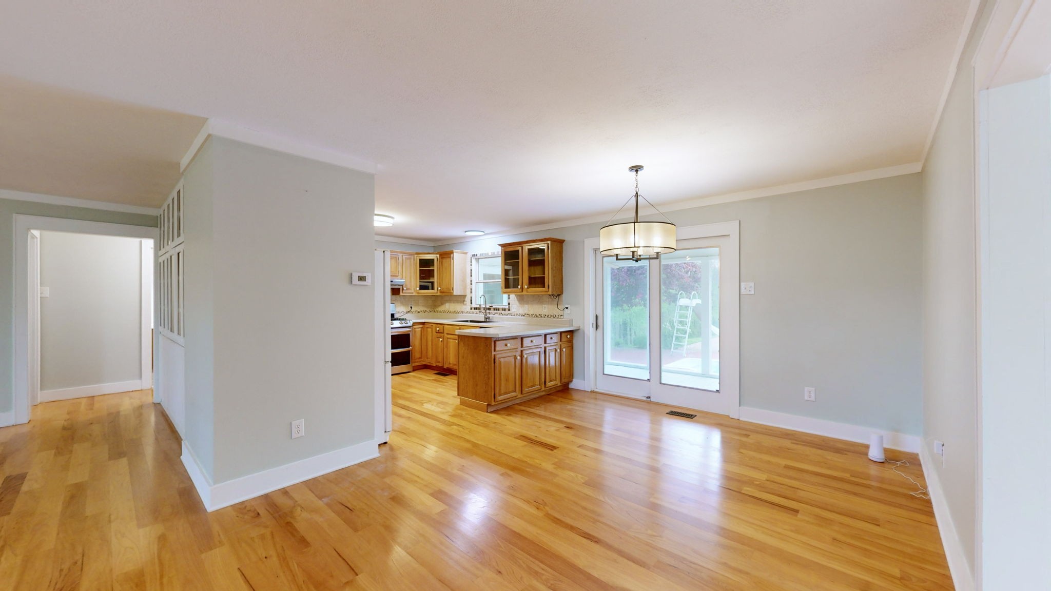 585 Scoby Road Paris, TN 38242 - Photo 8 of 54 Gallery Image 8