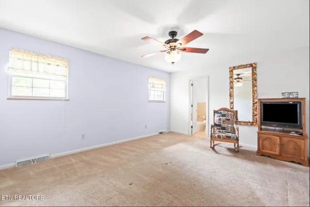 $629,900 | 571 Calhoun Drive, Greenback, TN 37742