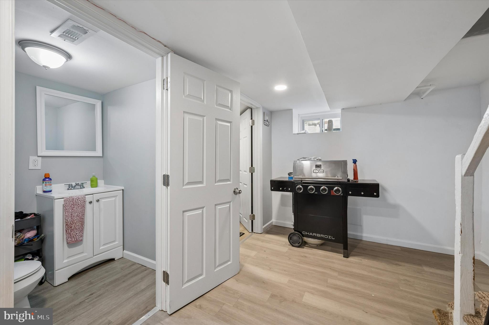 1322 Edgehill Road Darby, PA 19023 - Photo 29 of 32