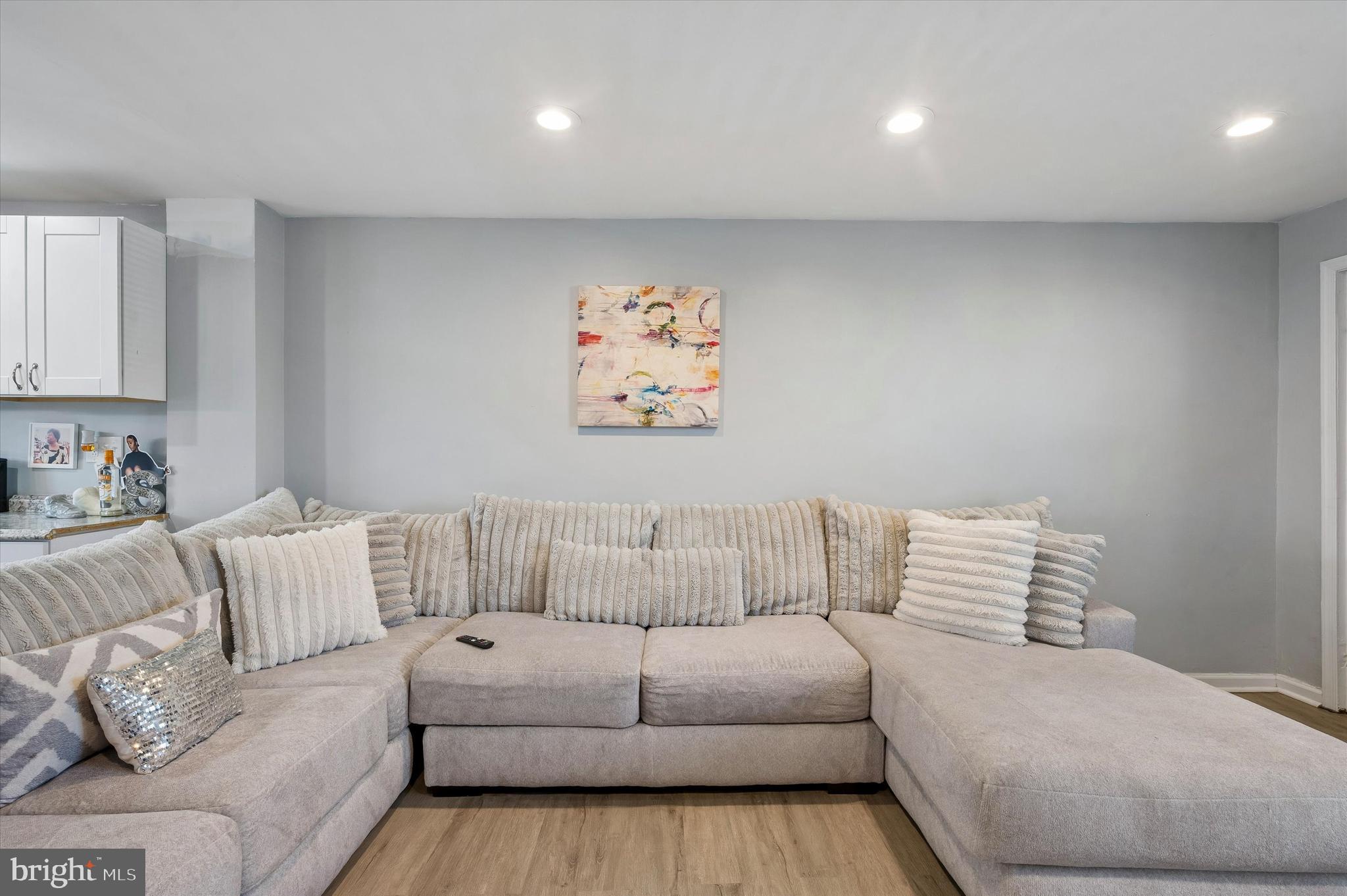 1322 Edgehill Road Darby, PA 19023 - Photo 7 of 32