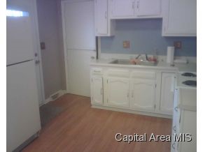 1948 Stonehenge Road Springfield, IL 62702 - Photo 3 of 7