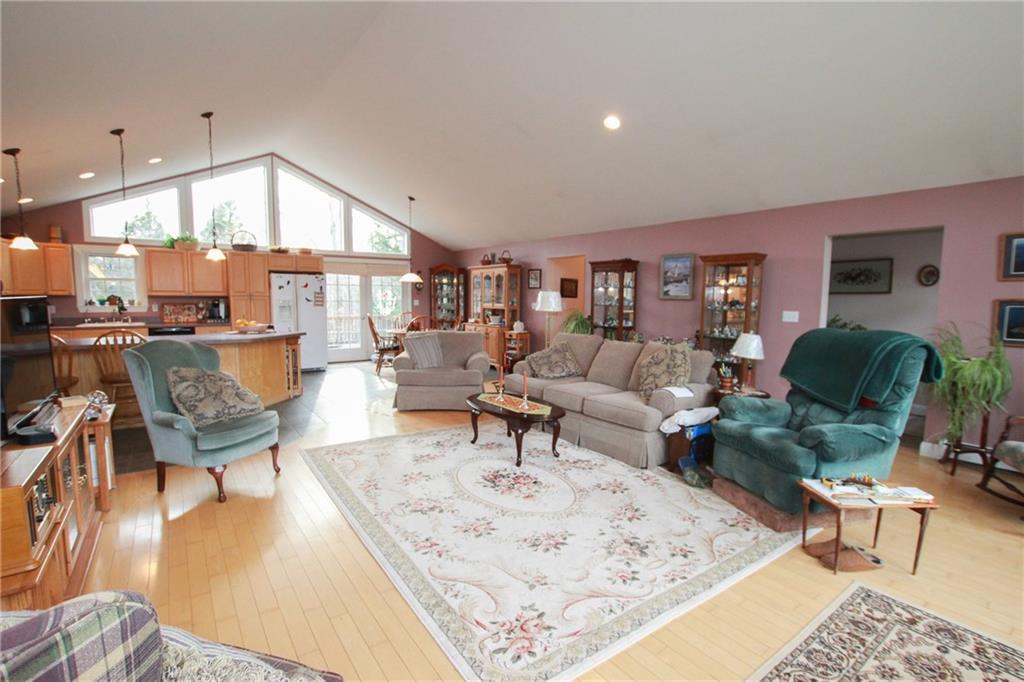 129 Vogel Road Raymond, ME 04071 - Photo 4 of 34 Photo