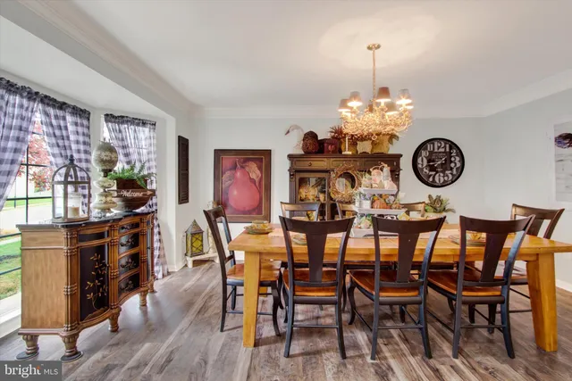 a view of a dining room and livingroom view