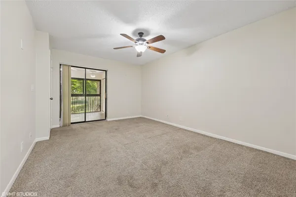 $2,100 | 3901 Cocoplum Circle, Unit 3521, Coconut Creek, FL 33063
