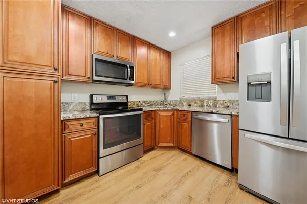 $2,100 | 3901 Cocoplum Circle, Unit 3521, Coconut Creek, FL 33063