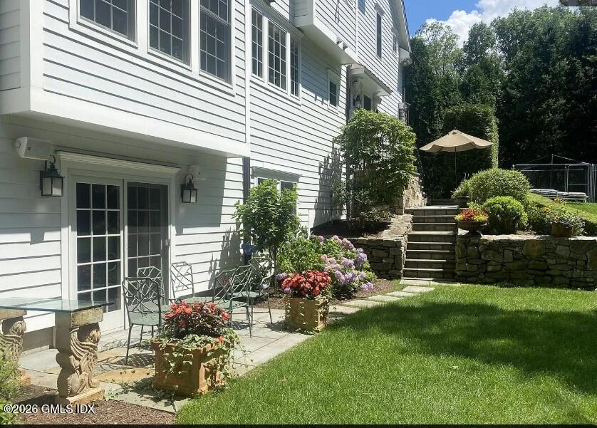 386 Westover Road Stamford, CT 06902 - Photo 23 of 23 rear patio