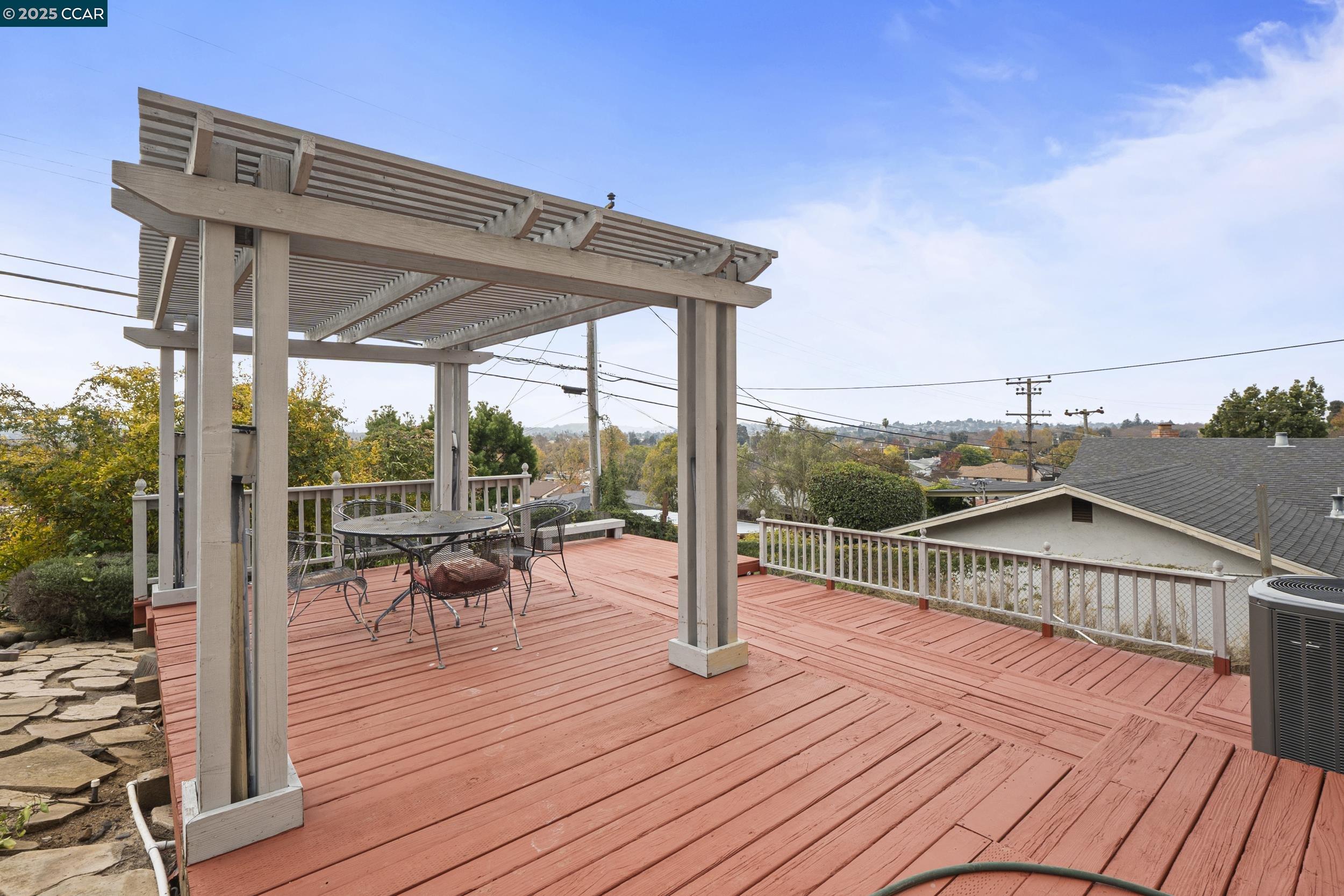 419 Clark Drive Vallejo, CA 94591 - Photo 33 of 39 a view of sitting space on deck